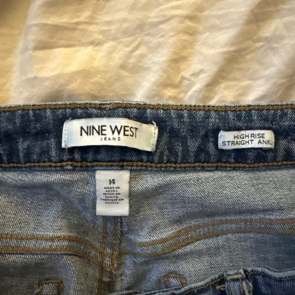 Nine West Straight Leg Blue Jeans - Picture 4 of 4